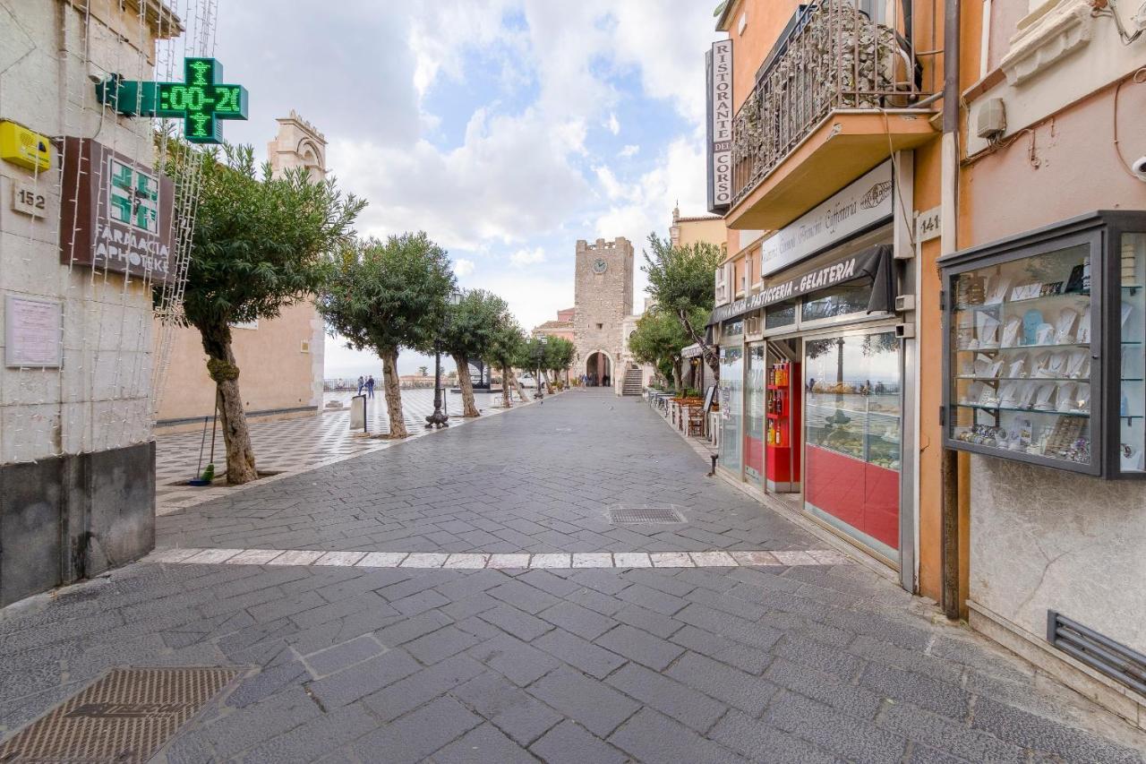 Elegant Apartment In Ταορμίνα Εξωτερικό φωτογραφία